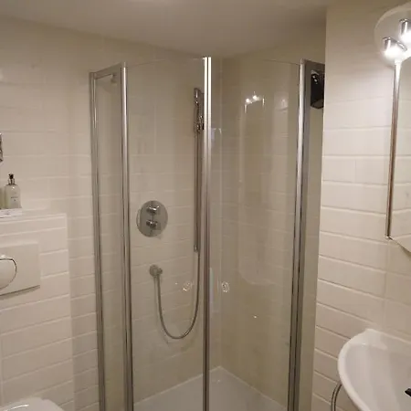 Haus Sibylle: Central, 3 Bedroom, Self-contained * Saas-Fee