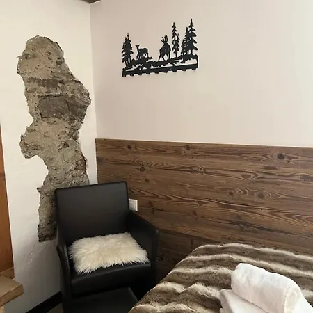 Haus Sibylle: Central, 3 Bedroom, Self-contained アパート