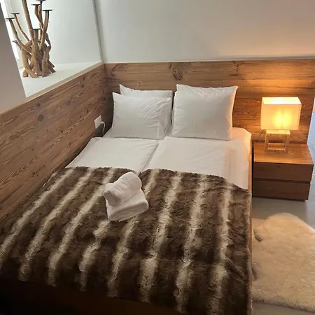 Apartment Haus Sibylle: Central, 3 Bedroom, Self-contained