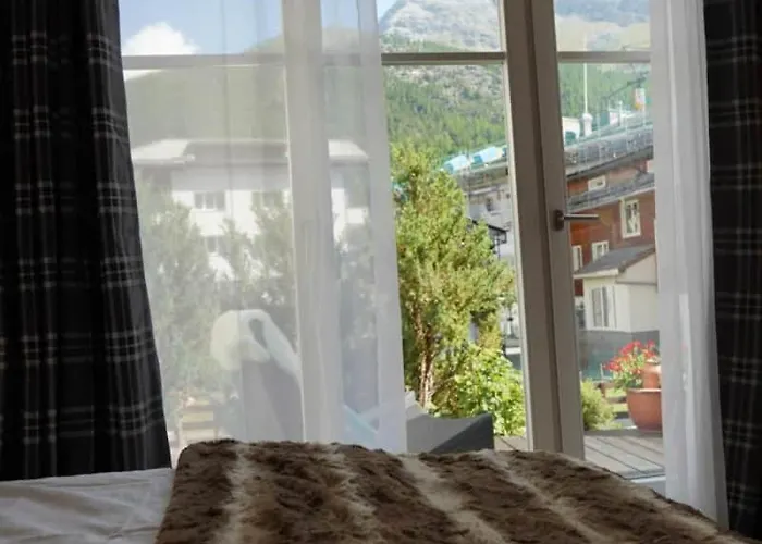 Haus Sibylle: Central, 3 Bedroom, Self-contained Saas Fee