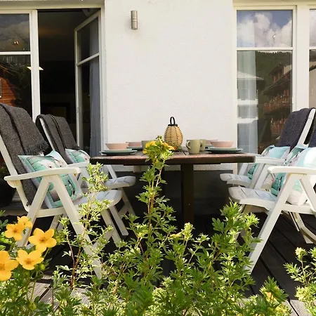 Haus Sibylle: Central, 3 Bedroom, Self-contained * Saas Fee