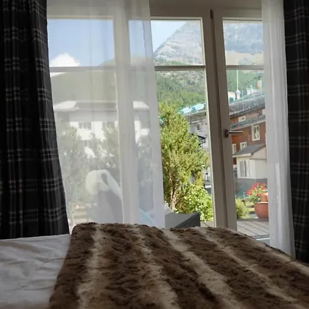 Haus Sibylle: Central, 3 Bedroom, Self-contained Saas Fee